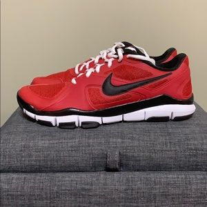 NIB - NIKE FREE TR2 Sneaker
